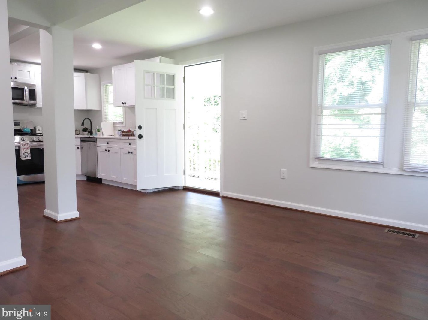 601 Balboa Ave, Capitol Heights MD  20743-2806 exterior