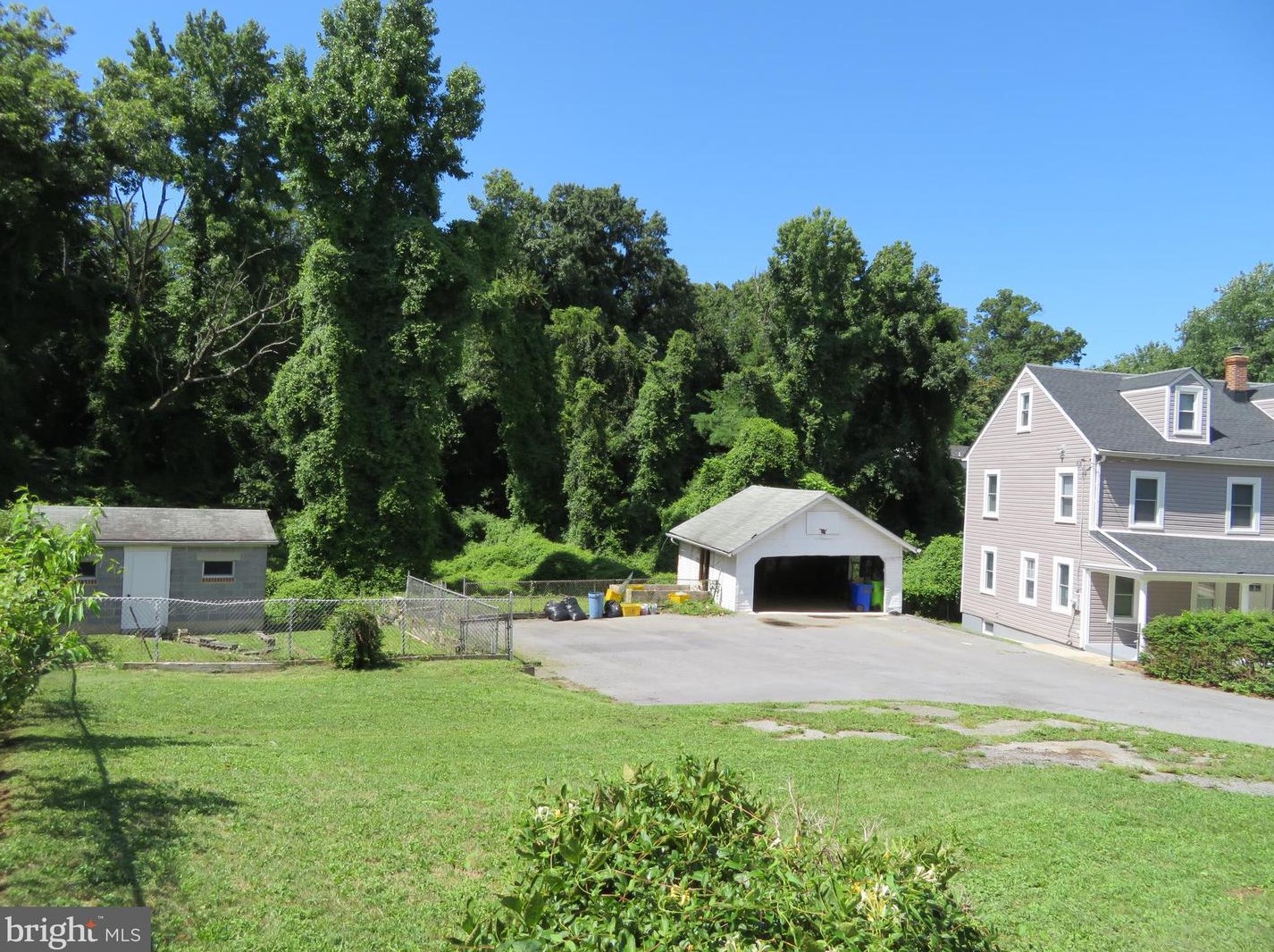 601 Balboa Ave, Capitol Heights MD  20743-2806 exterior