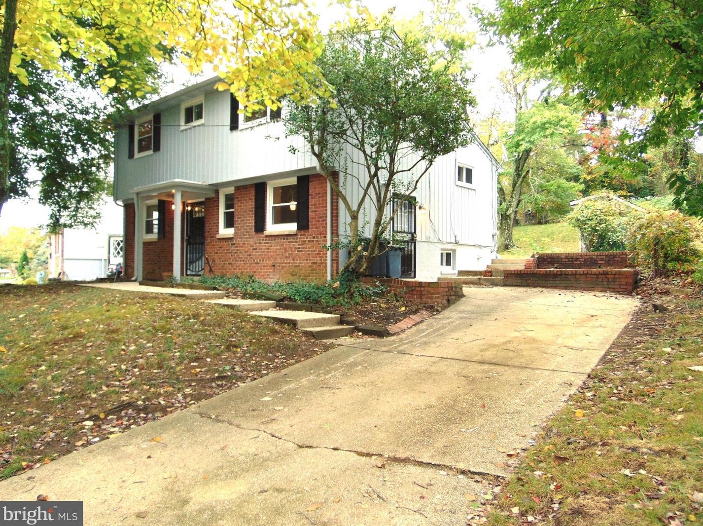 325 Winslow Rd, Oxon Hill, MD 20745