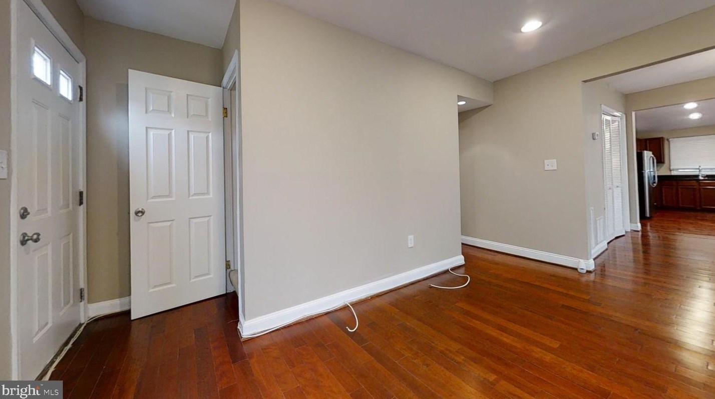 127 Huron Dr, Oxon Hill MD  20745-1206 exterior