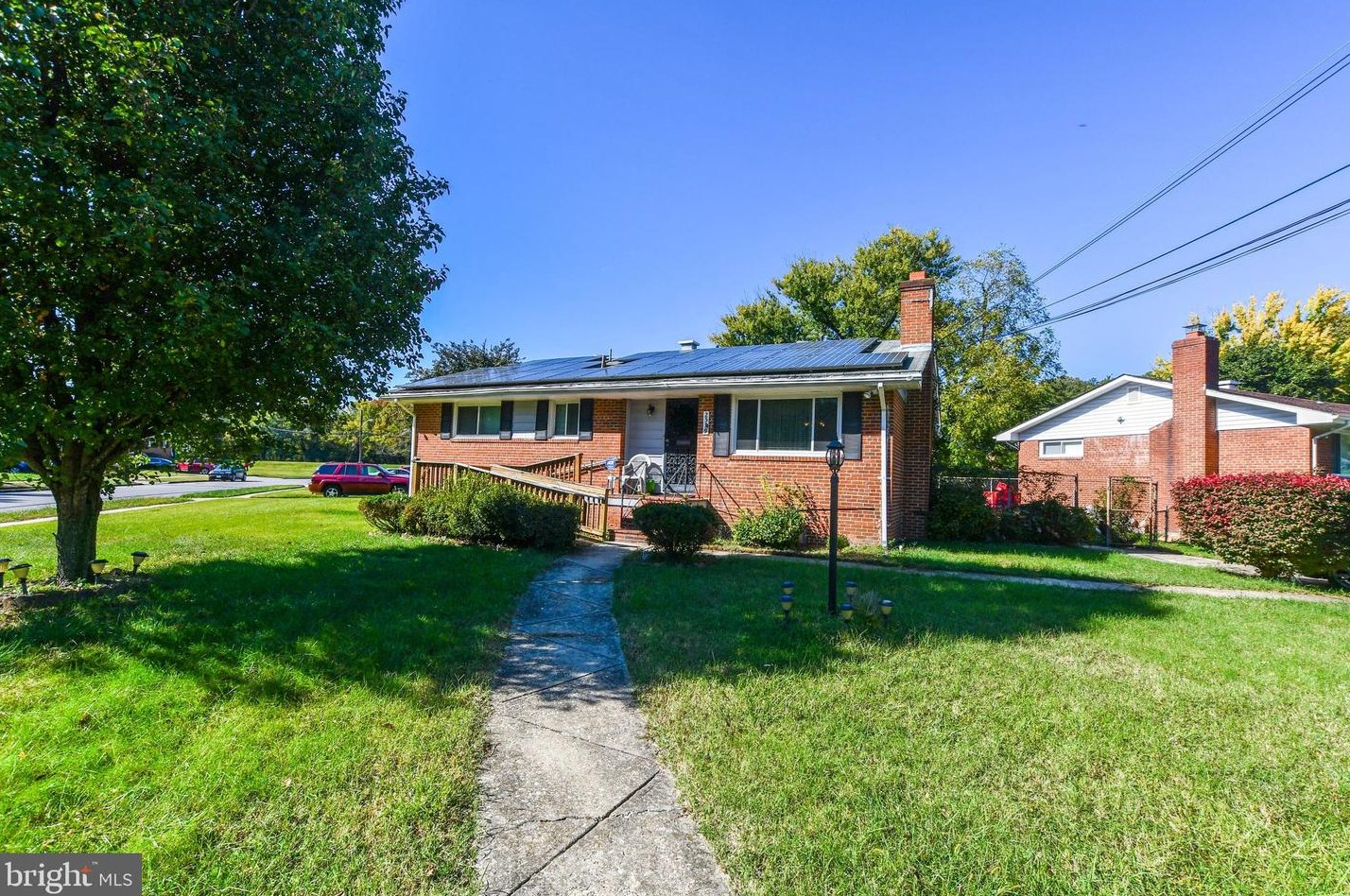 2519 Fairhill Dr, Suitland, MD 20746