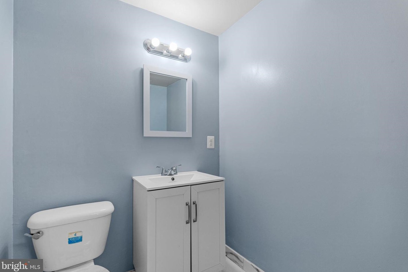 6107 L St, Capitol Heights MD  20743-1471 exterior