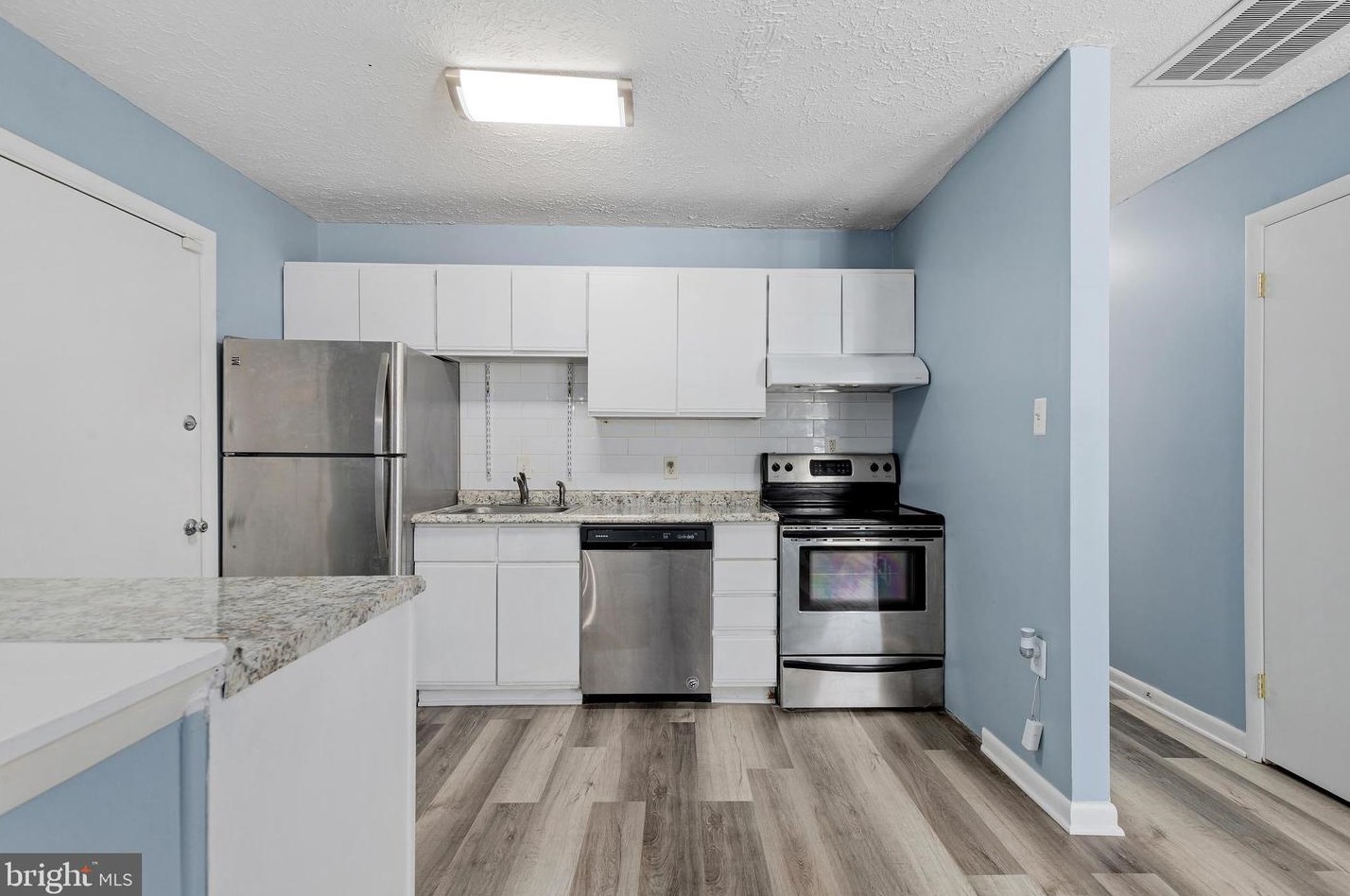 6107 L St, Capitol Heights MD  20743-1471 exterior