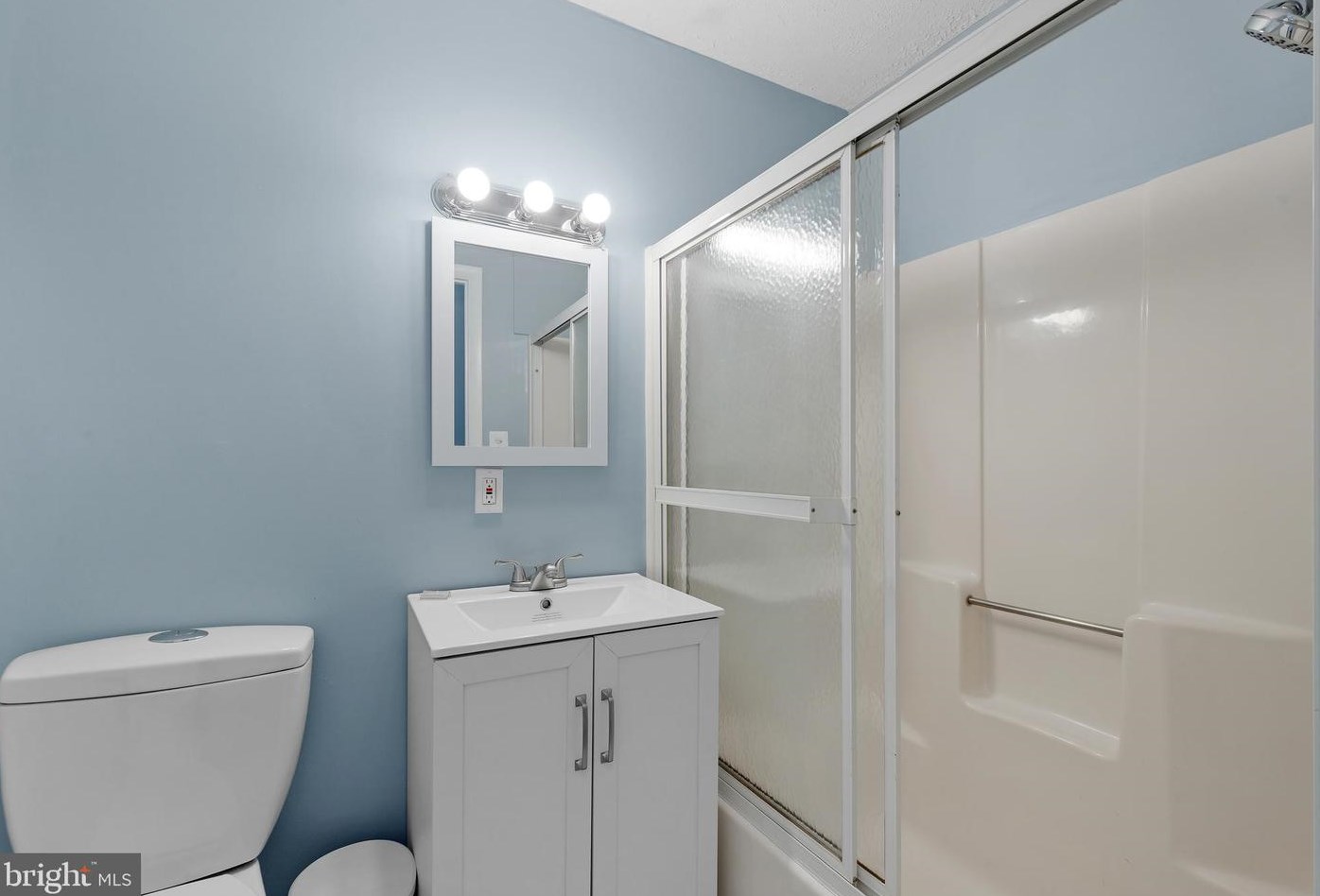 6107 L St, Capitol Heights MD  20743-1471 exterior