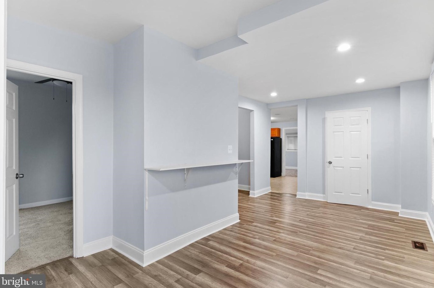 911 Balsamtree Dr, Capitol Heights MD 20743-1427 exterior