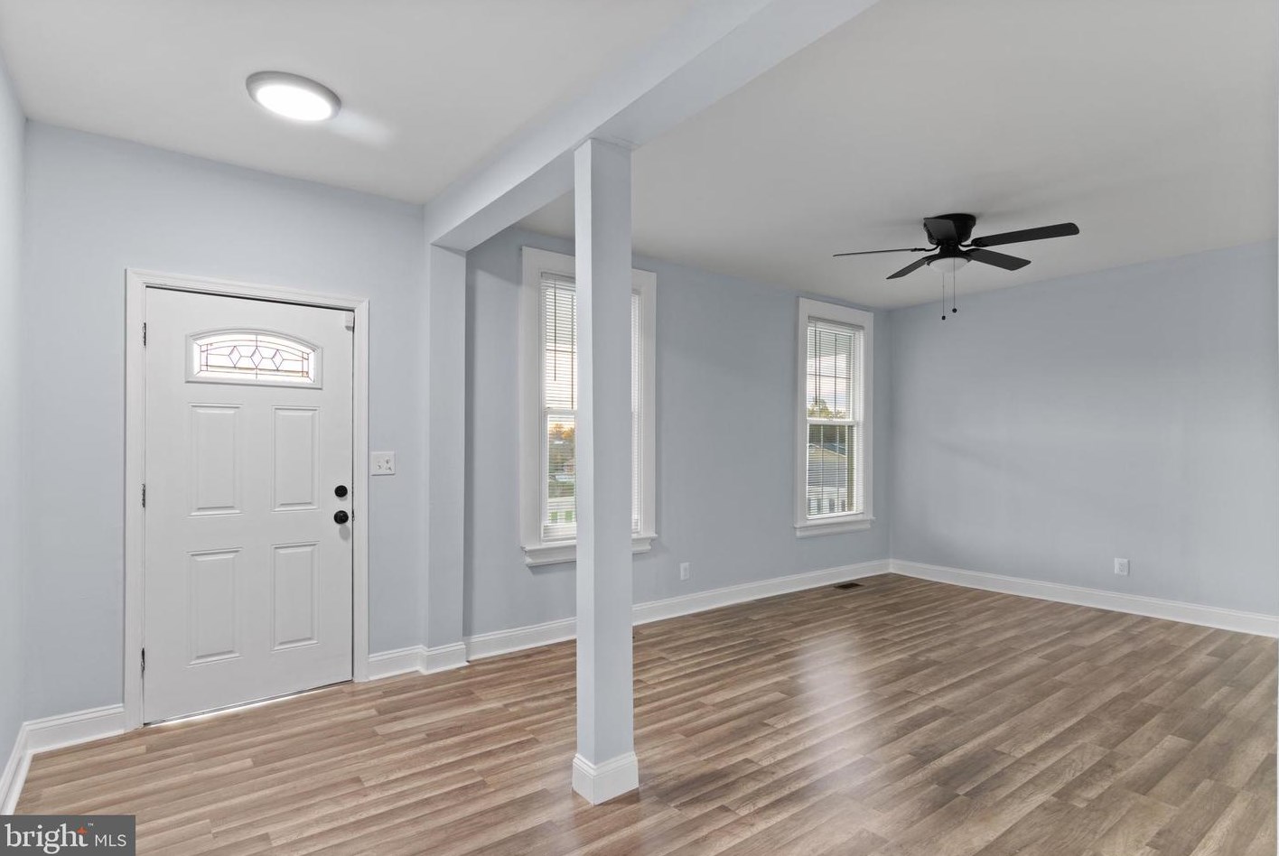 911 Balsamtree Dr, Capitol Heights MD 20743-1427 exterior