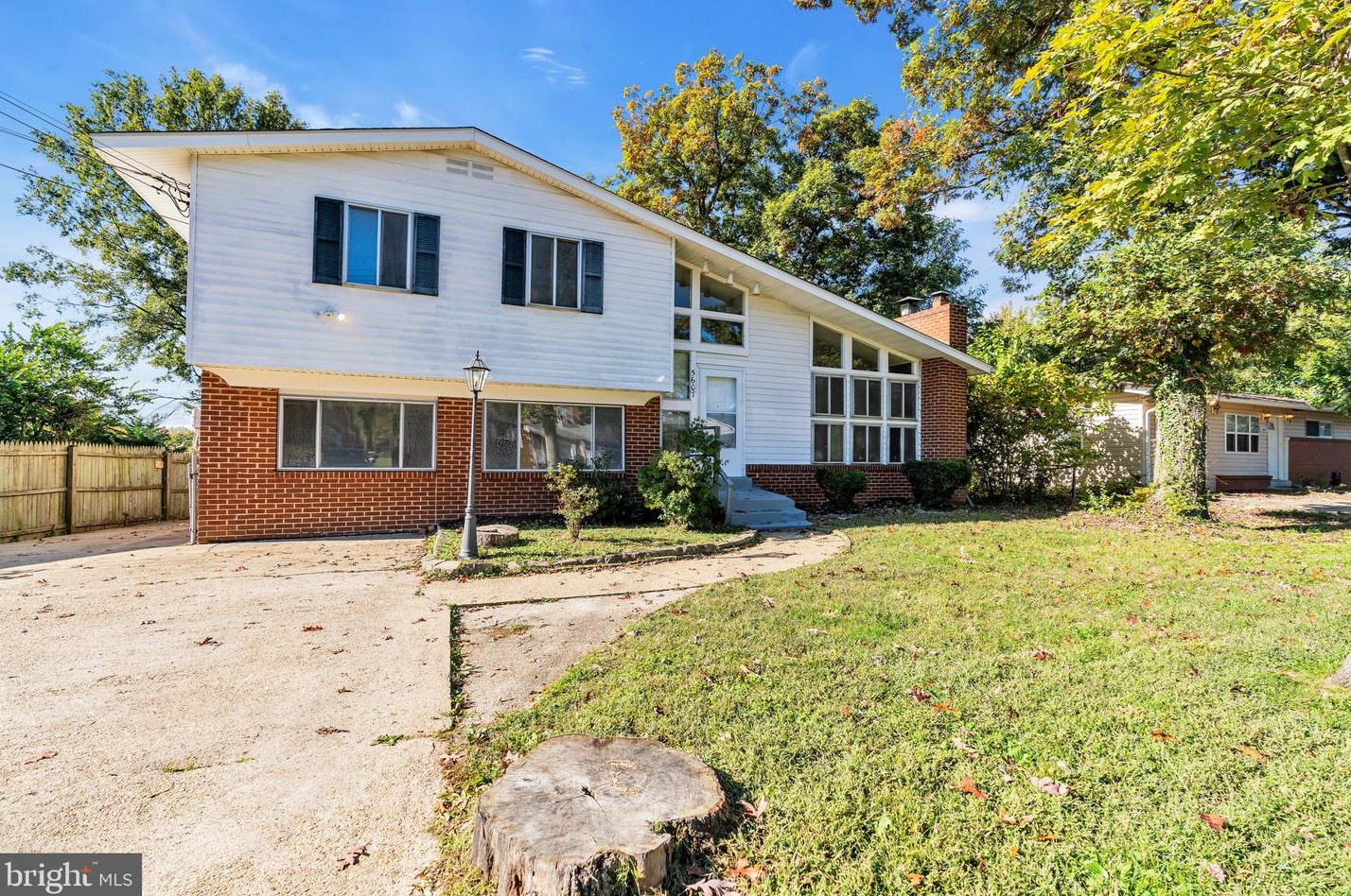 5607 Auth Rd, Suitland, MD 20746-4002