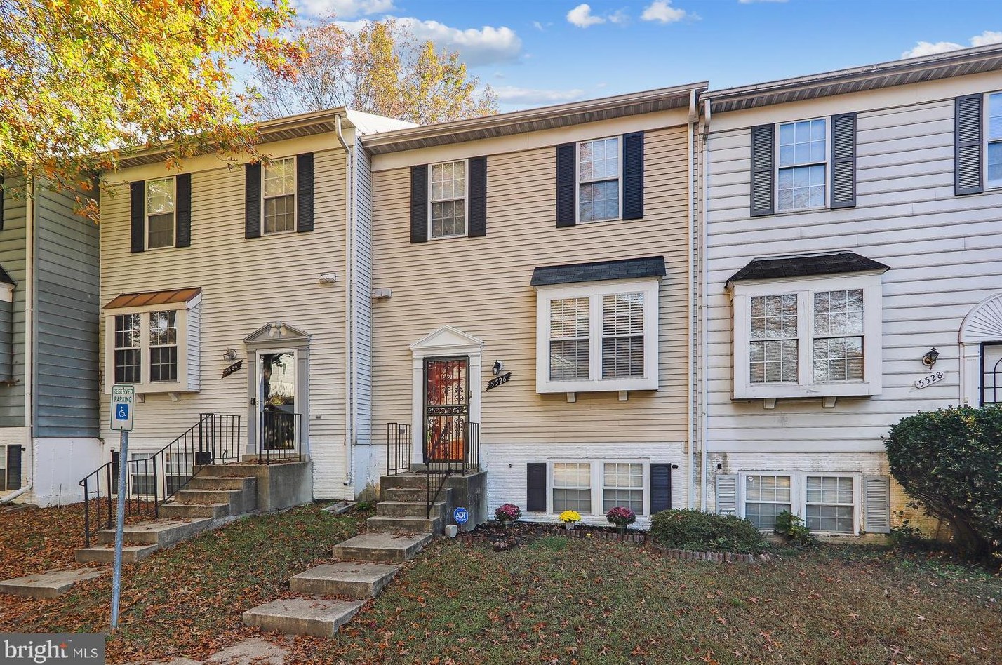 5526 Keyworth Ct, Capitol Heights, MD 20743-3061