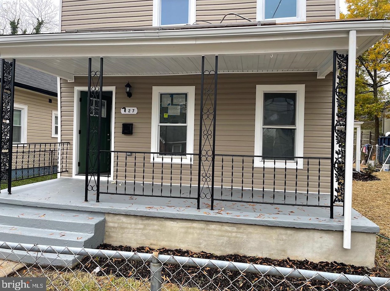 727 Larchmont Ave, Capitol Heights MD 20743-2842 exterior