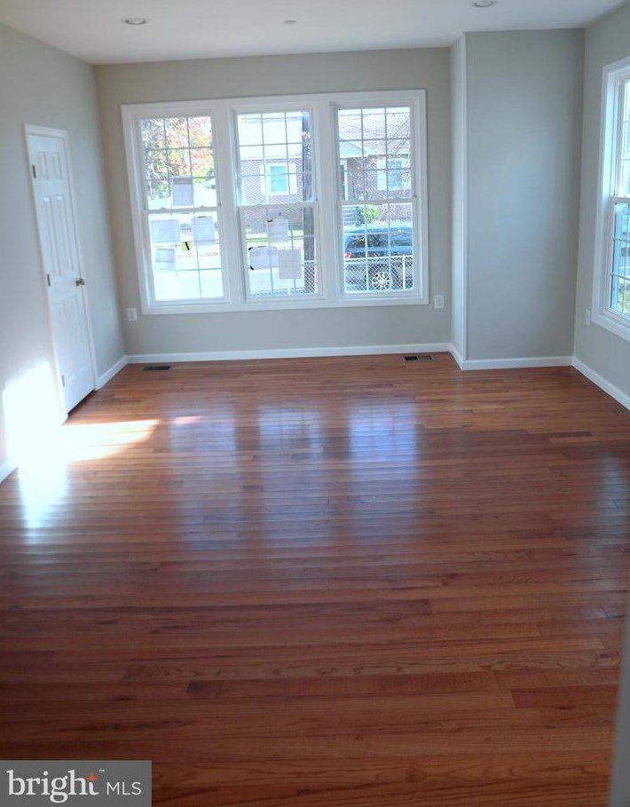 5937 Addison Rd, Capitol Heights MD  20743-2166 exterior