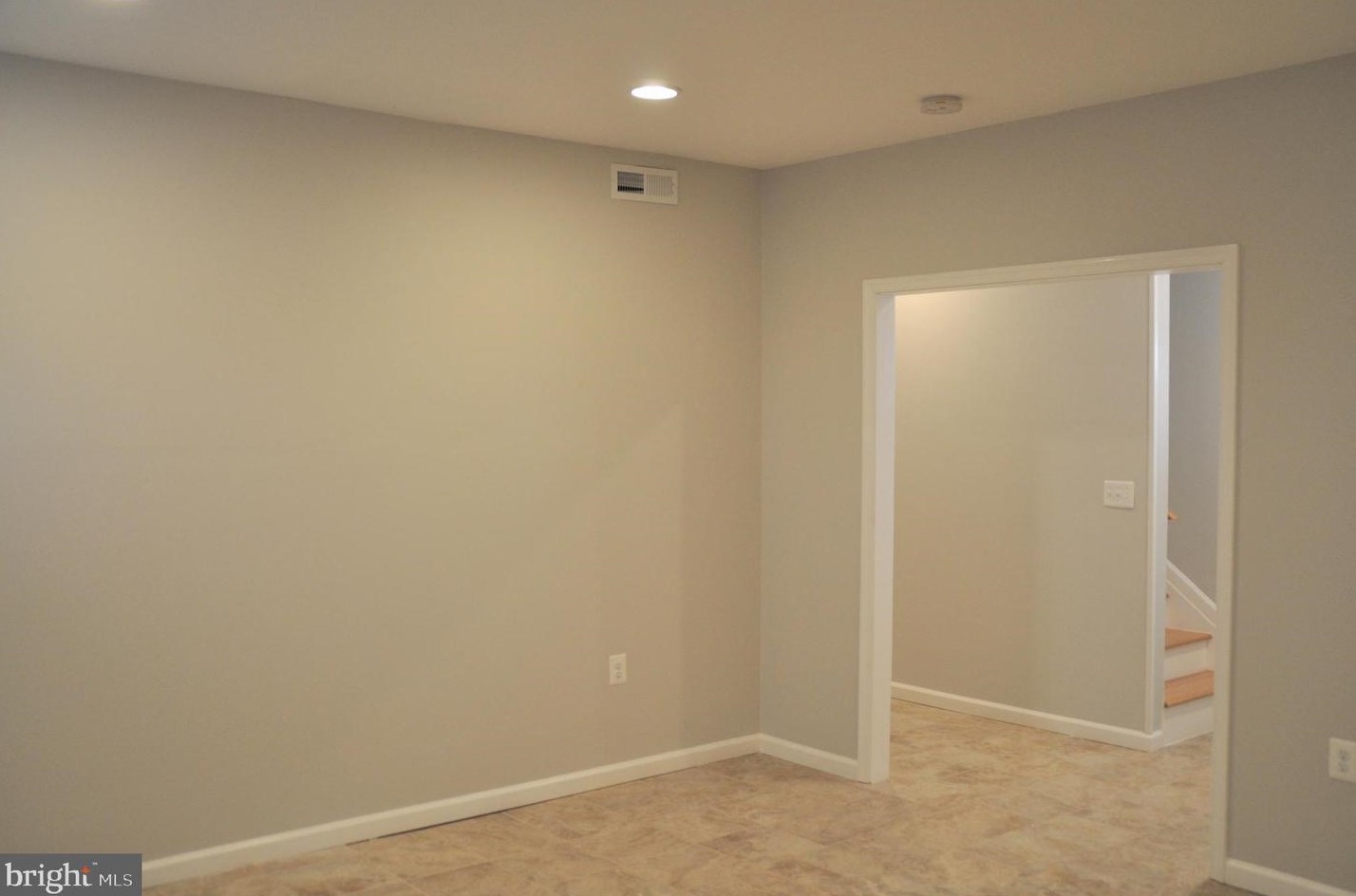 5937 Addison Rd, Capitol Heights MD  20743-2166 exterior