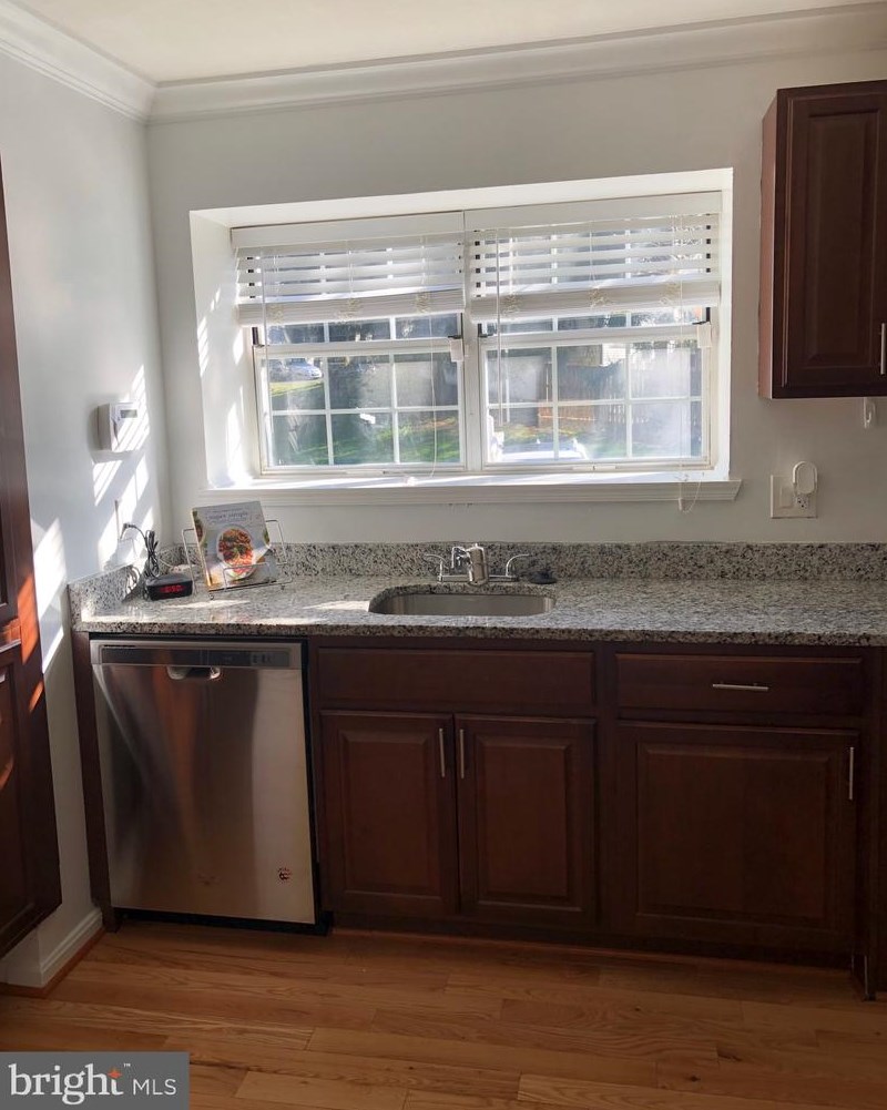 5720 Gladstone Way, Capitol Heights MD  20743-4221 exterior