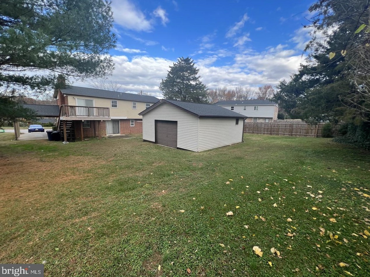 6309 Armor Dr, Clinton MD  20735-3415 exterior