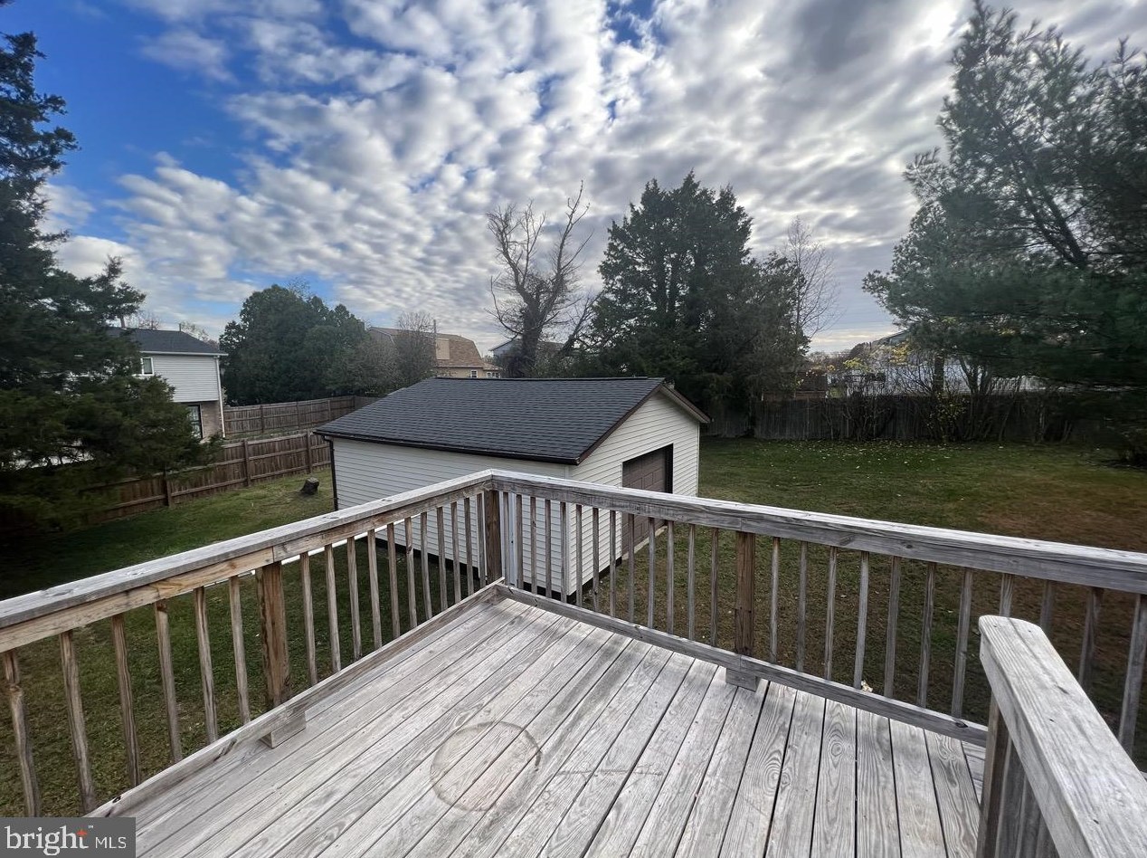 6309 Armor Dr, Clinton MD  20735-3415 exterior