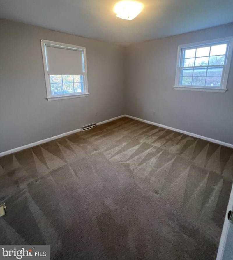 6309 Armor Dr, Clinton MD  20735-3415 exterior