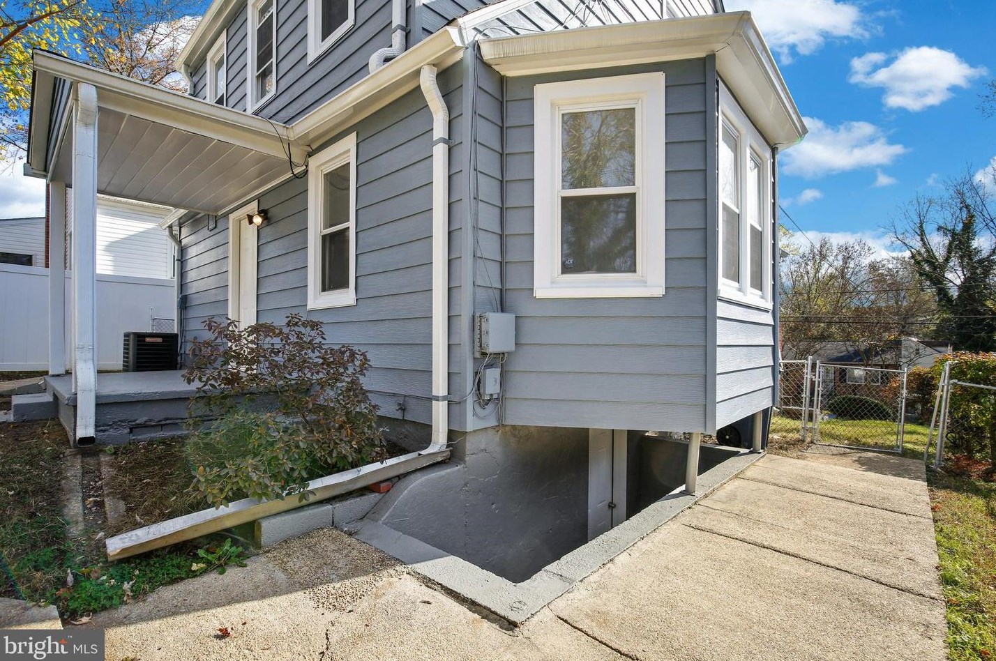 517 Clovis Ave, Capitol Heights MD  20743-2810 exterior