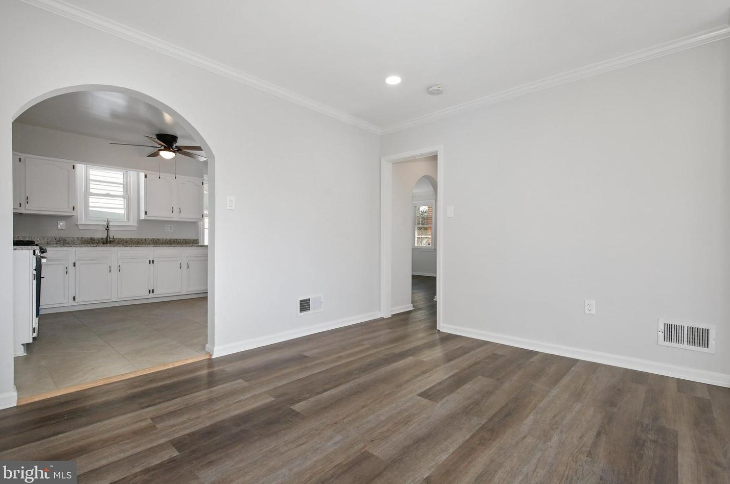 517 Clovis Ave, Capitol Heights MD  20743-2810 exterior