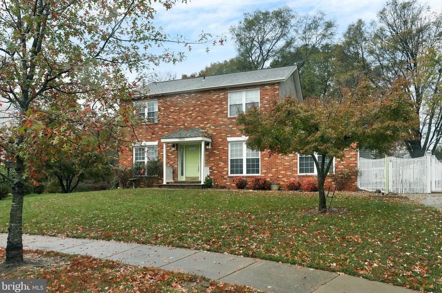 7903 Godfrey Ct, Clinton, MD 20735-1705