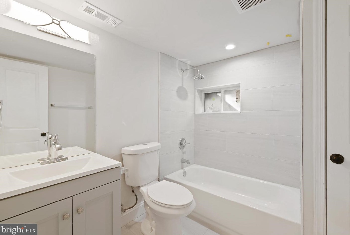 426 Balboa Ave, Capitol Heights MD  20743-2847 exterior