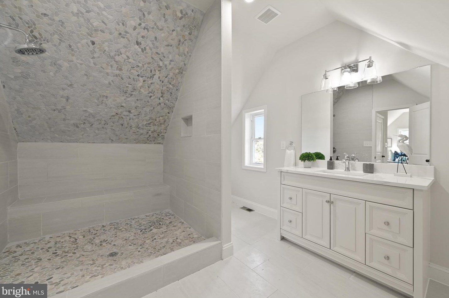 426 Balboa Ave, Capitol Heights MD  20743-2847 exterior