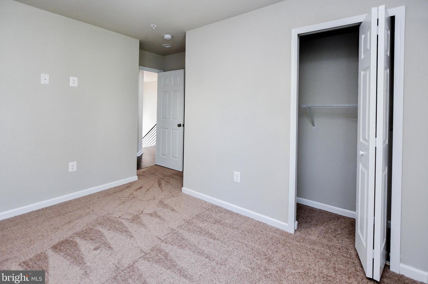 5022 Emo St, Capitol Heights MD  20743-2862 exterior