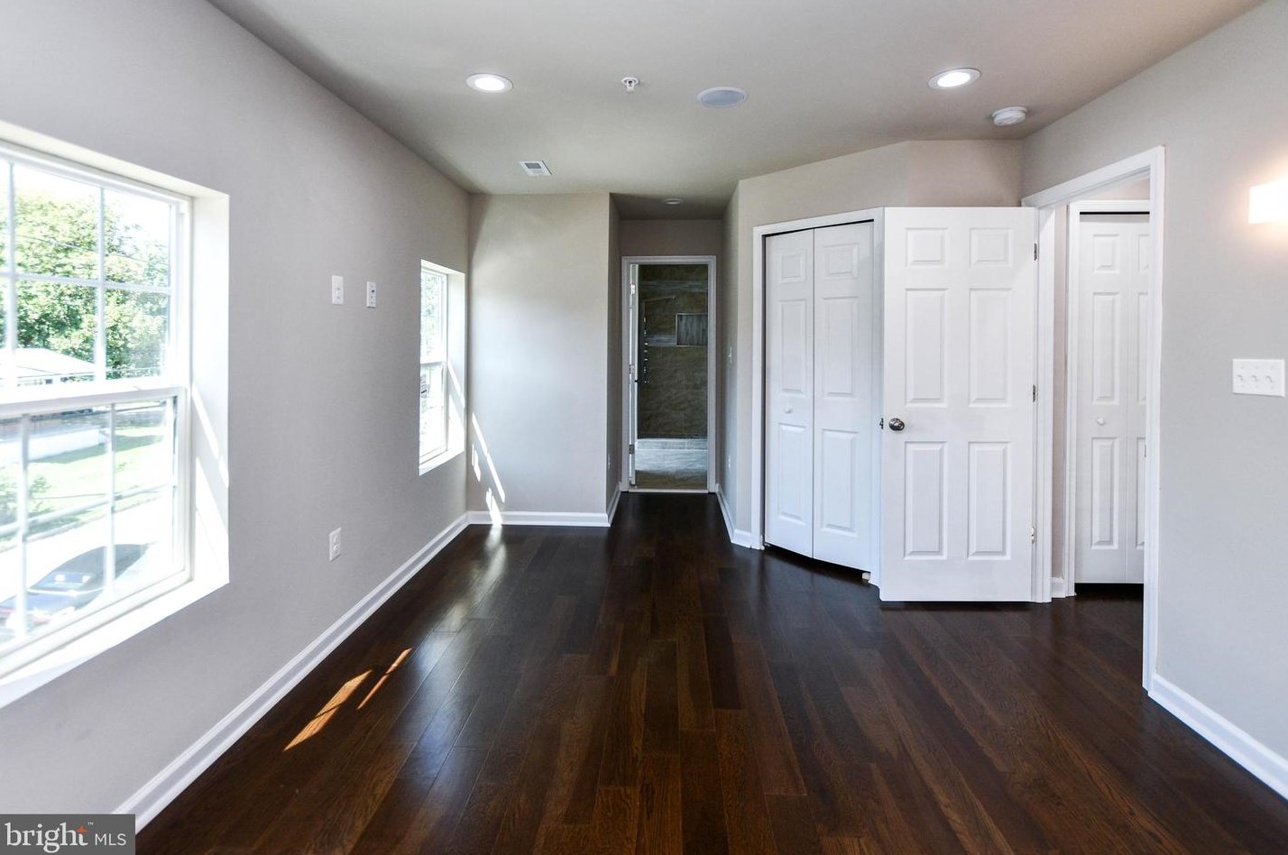 5022 Emo St, Capitol Heights MD  20743-2862 exterior