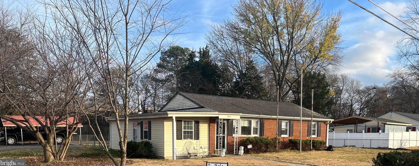 8600 Mimosa Ave, Clinton, MD 20735-2645