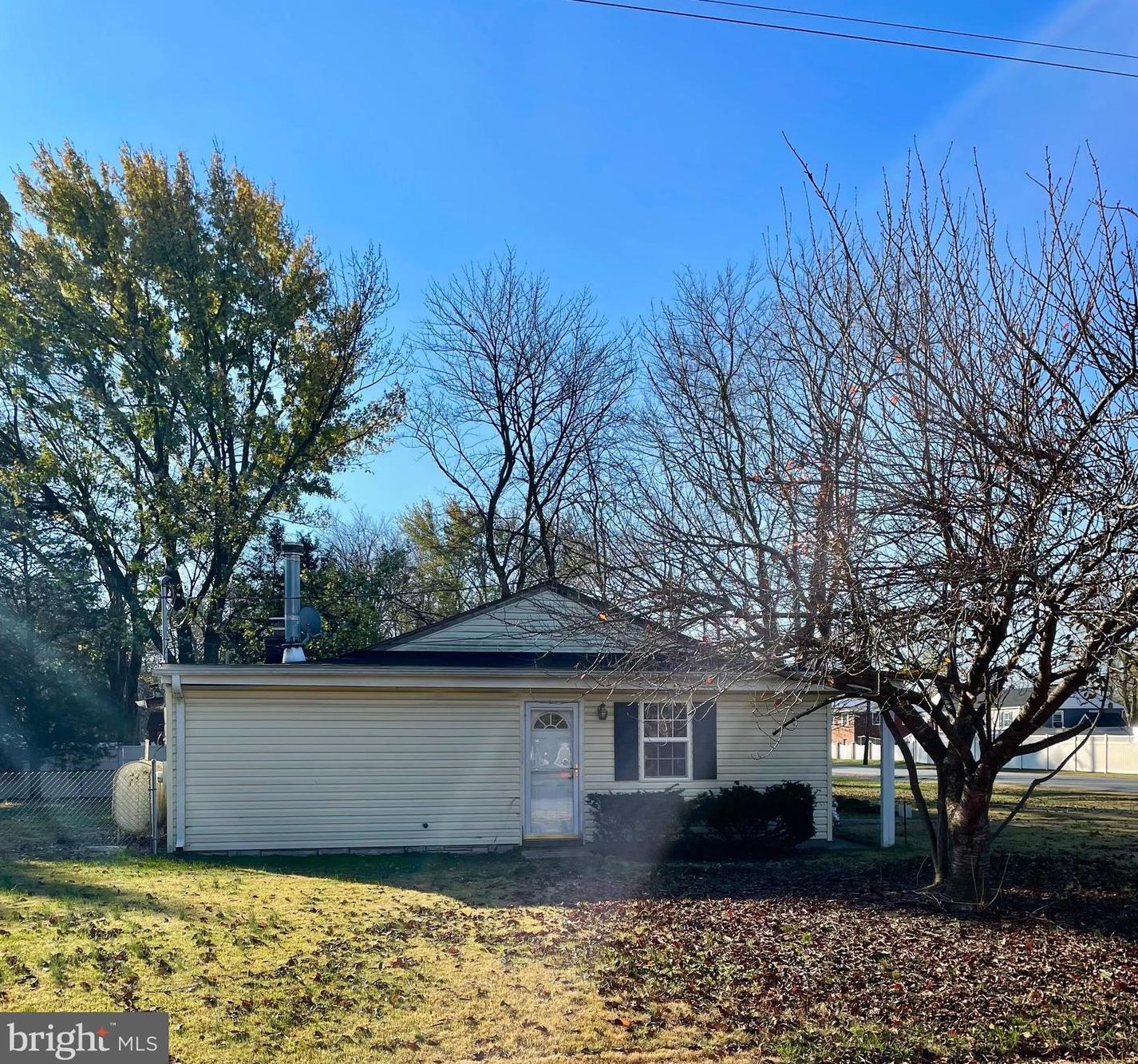 8600 Mimosa Ave, Clinton MD  20735-2645 exterior