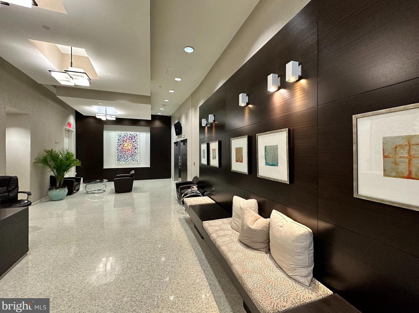 157 Fleet St #ph12, Oxon Hill, MD 20745