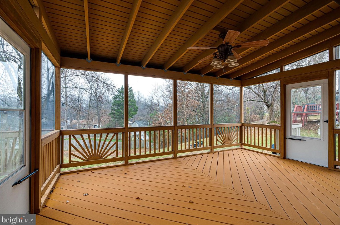 4931 Plata St, Clinton MD  20735-2437 exterior