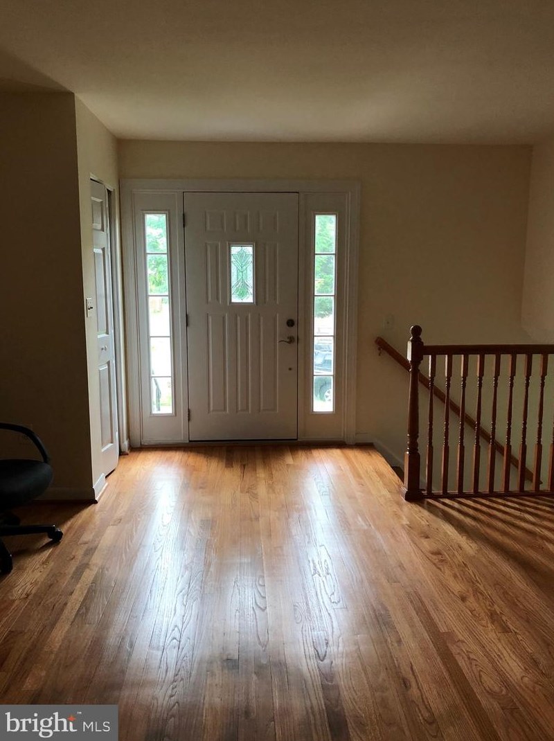 7207 Cloverdale Dr, Oxon Hill, MD 20745