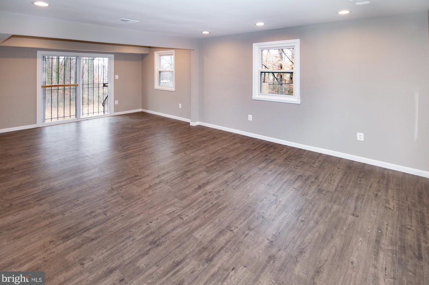 5816 Dade St, Capitol Heights MD  20743-2031 exterior