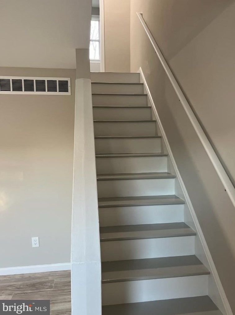 5919 Ottawa St, Oxon Hill MD  20745-1930 exterior