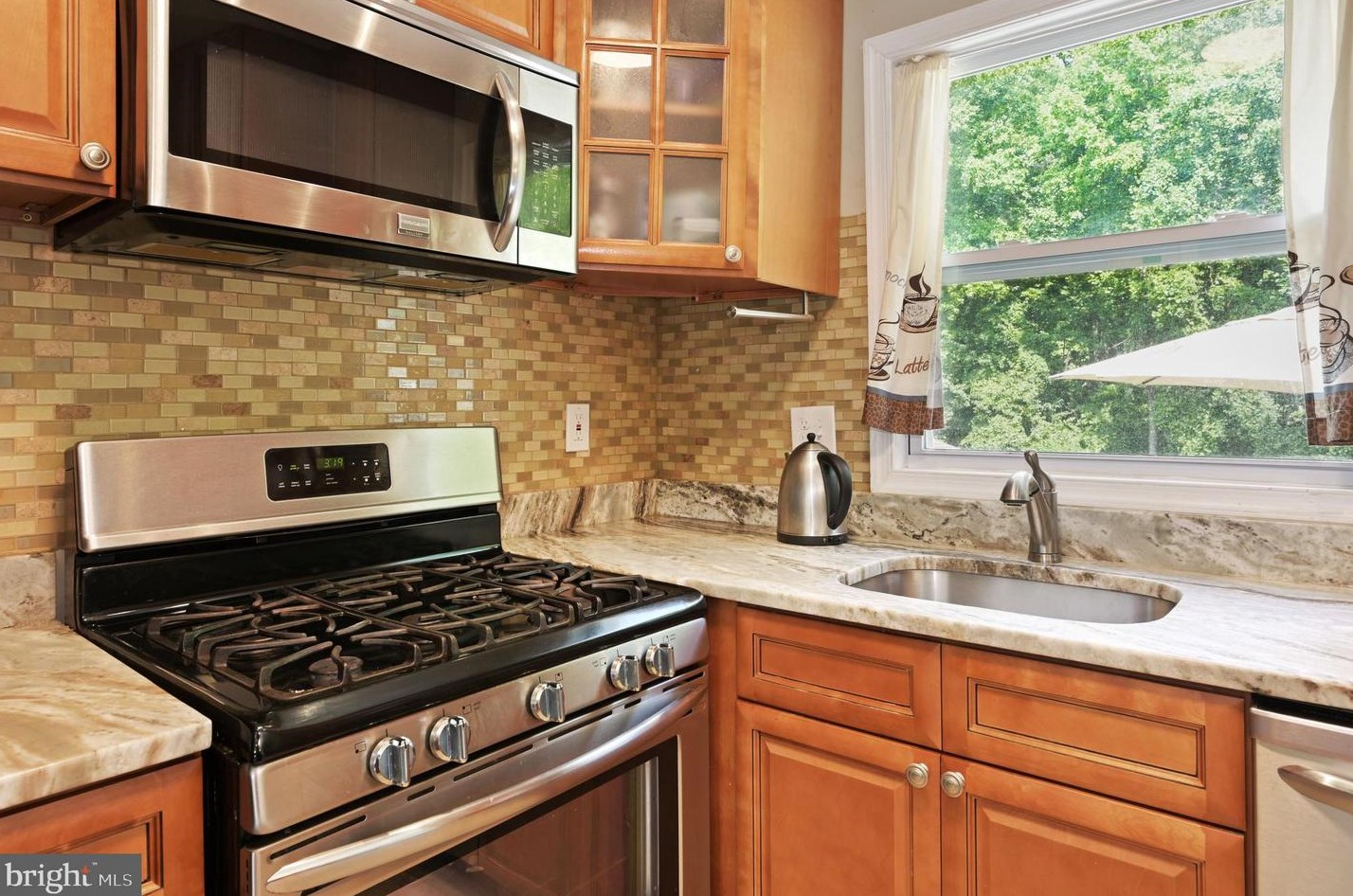 708 Iona Ter, Capitol Heights MD  20743-3310 exterior