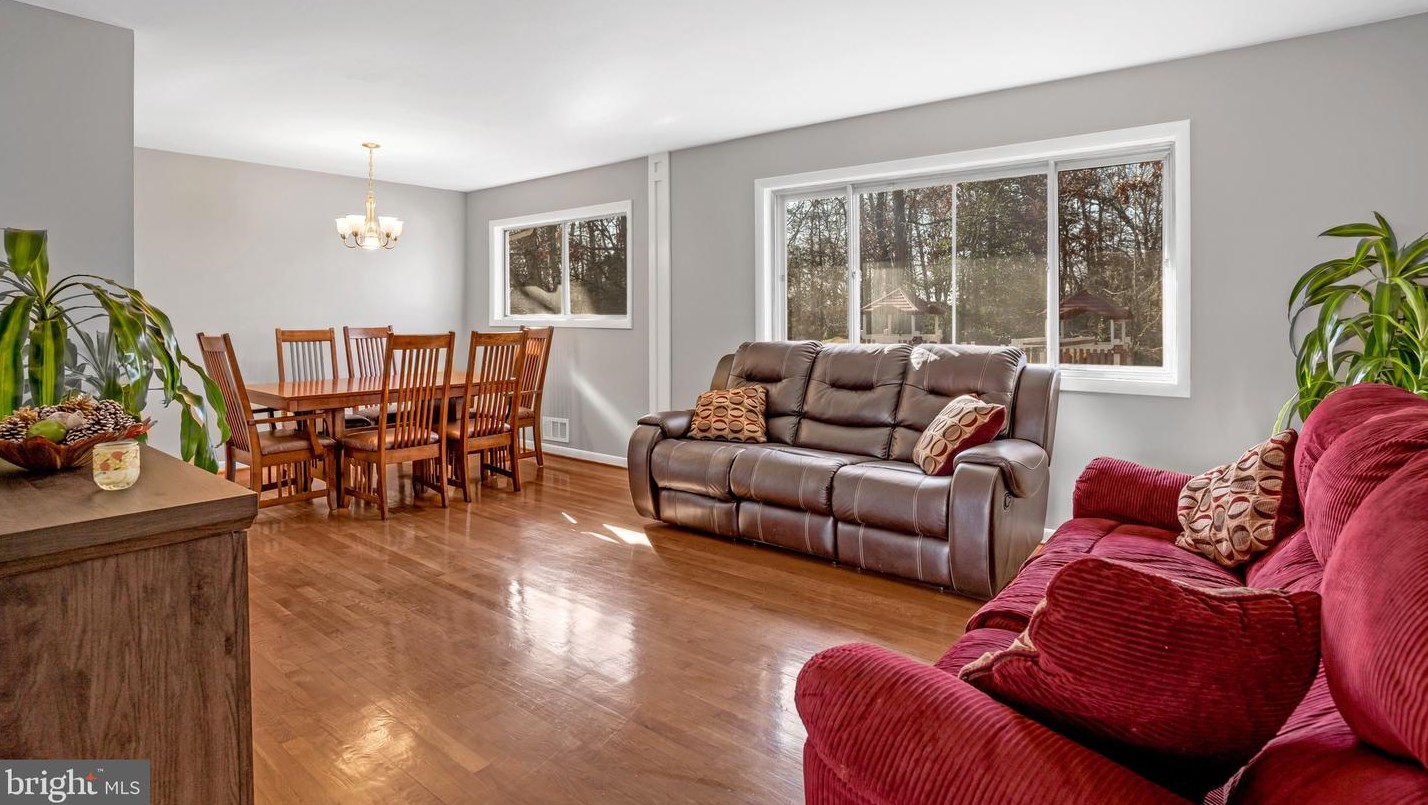 6320 Hardwood Dr, Lanham, MD 20706-2859