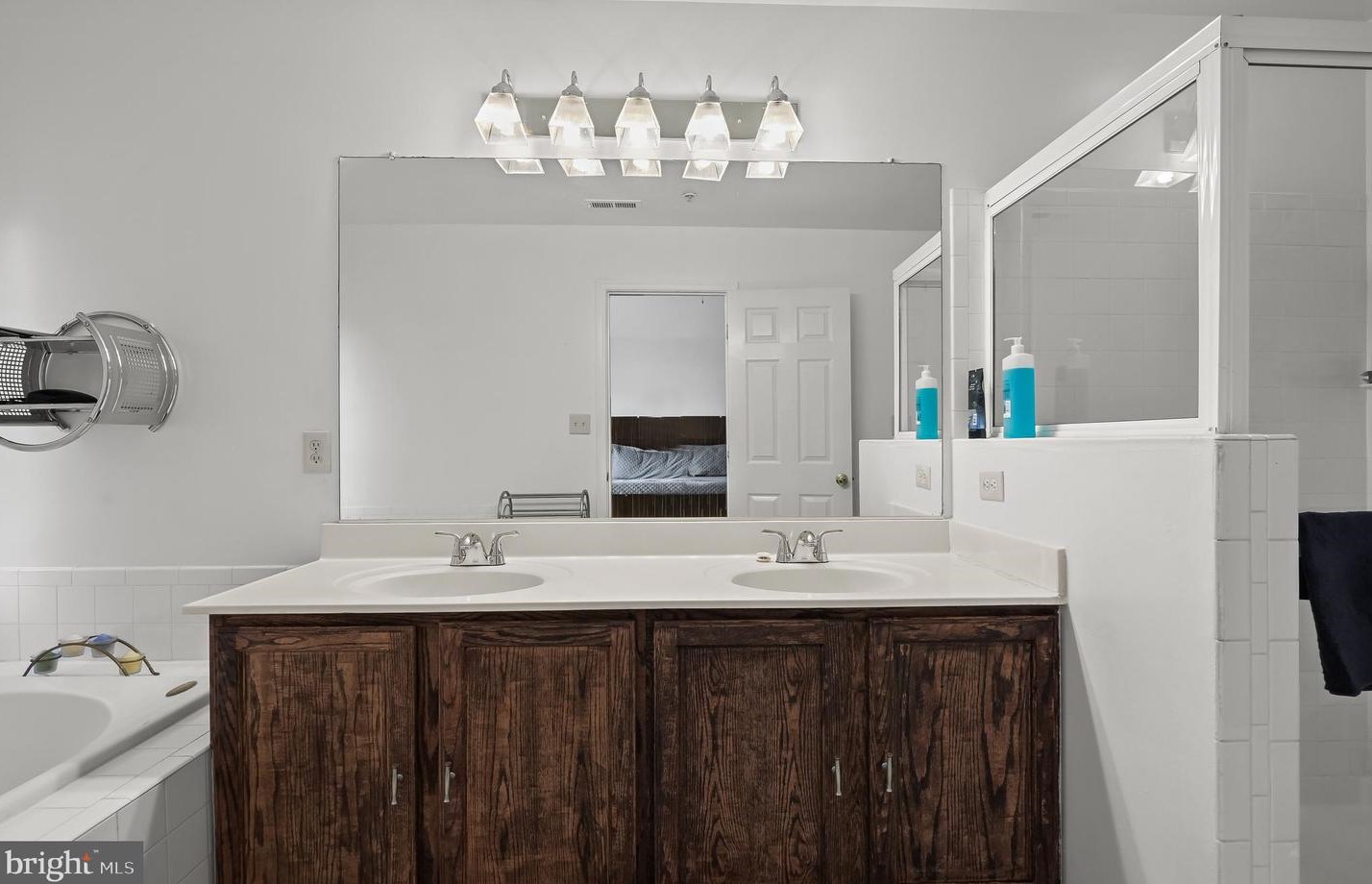 9002 Fox Park Rd, Clinton MD  20735-6100 exterior