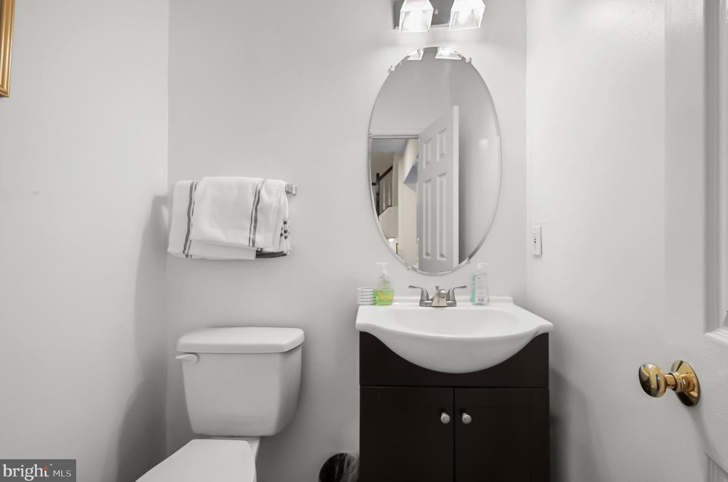 9002 Fox Park Rd, Clinton MD  20735-6100 exterior