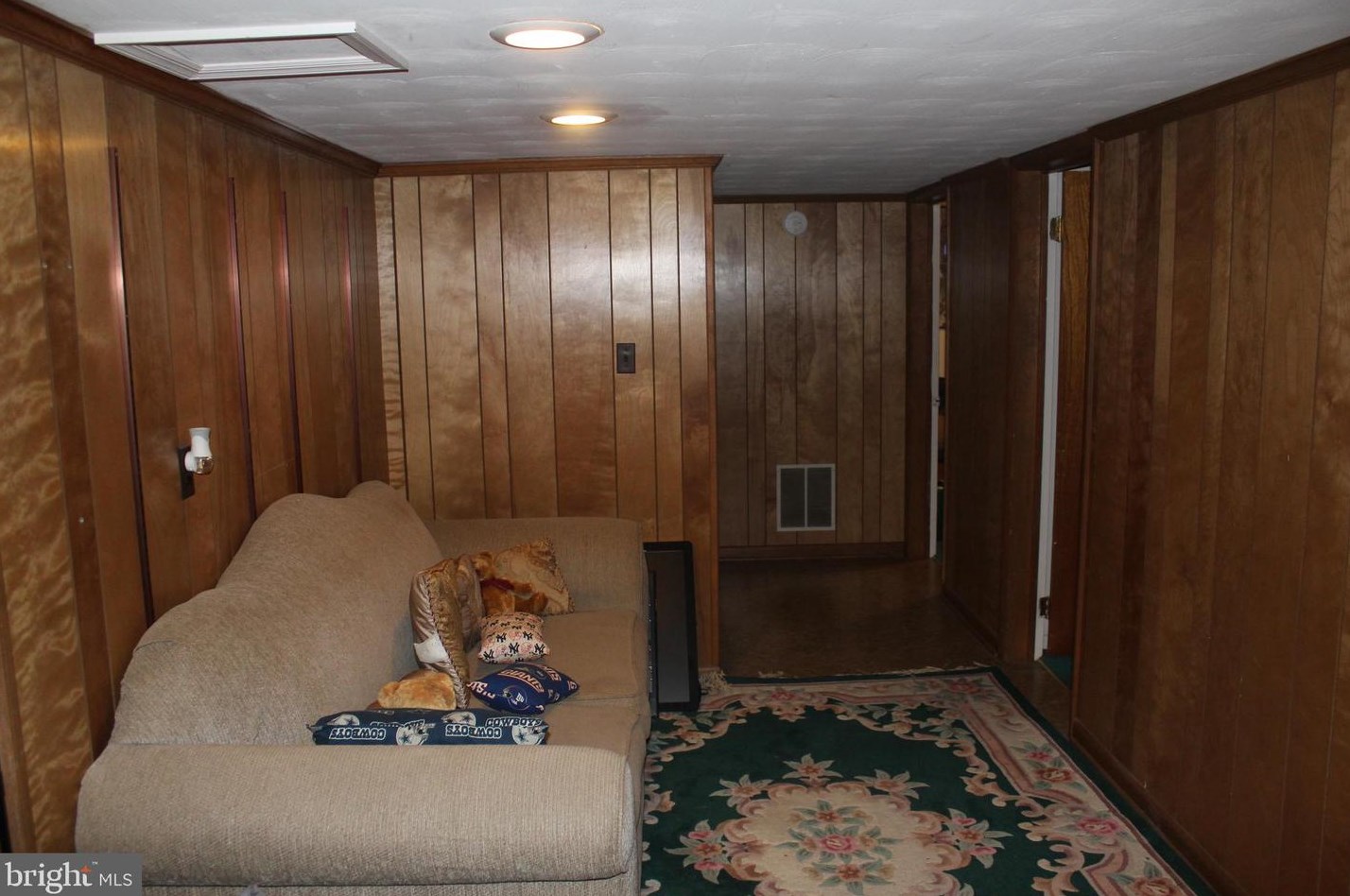 7909 Derby Dr, Clinton MD  20735-1550 exterior