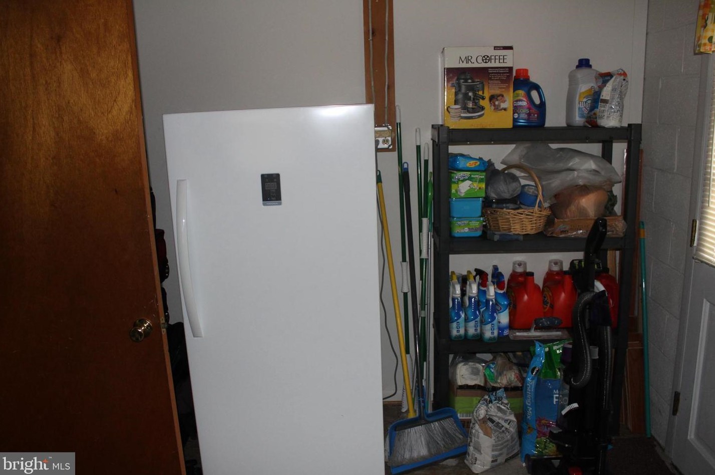 7909 Derby Dr, Clinton MD  20735-1550 exterior