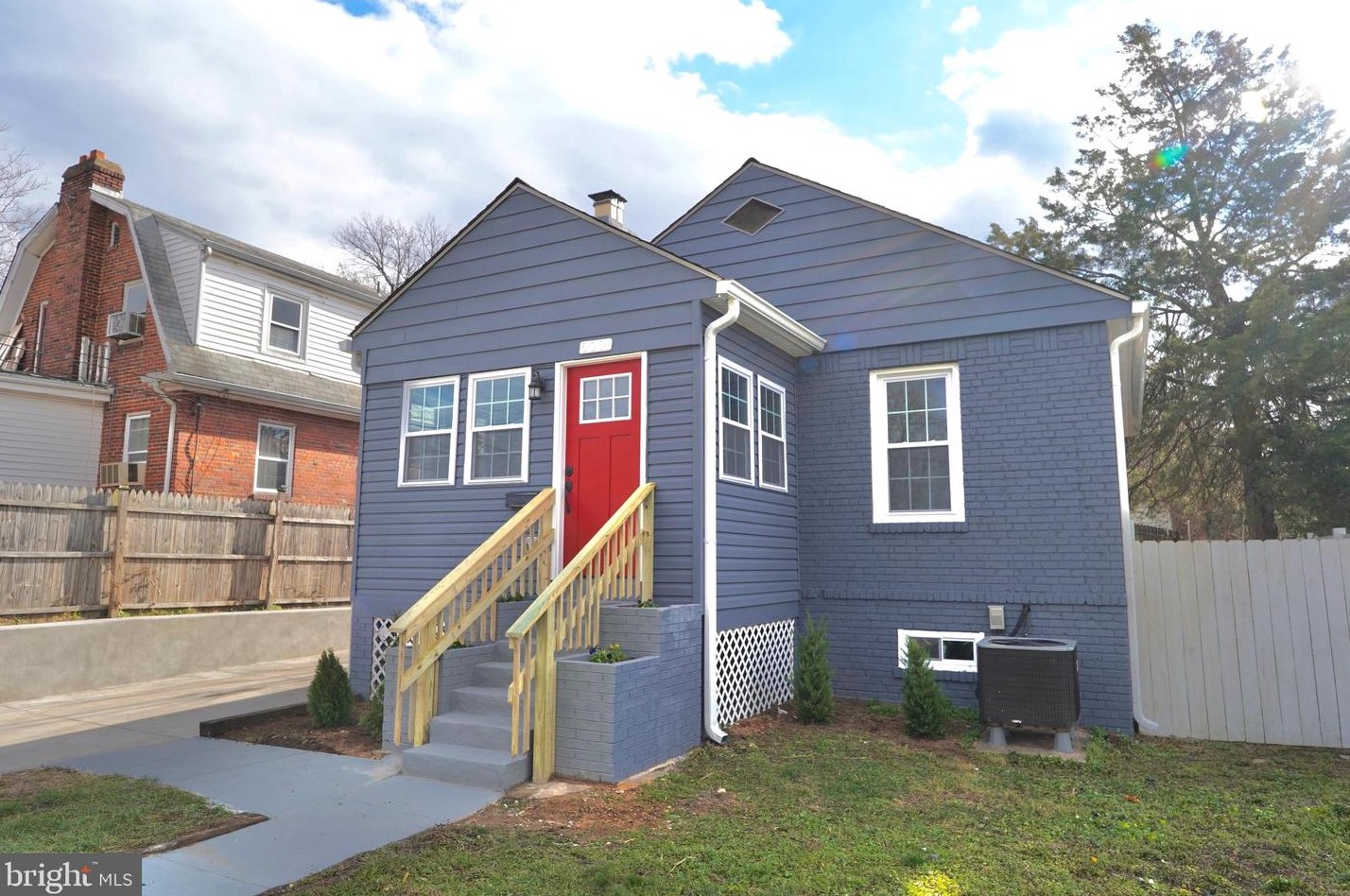 5001 Tilden Rd, Bladensburg, MD 20710