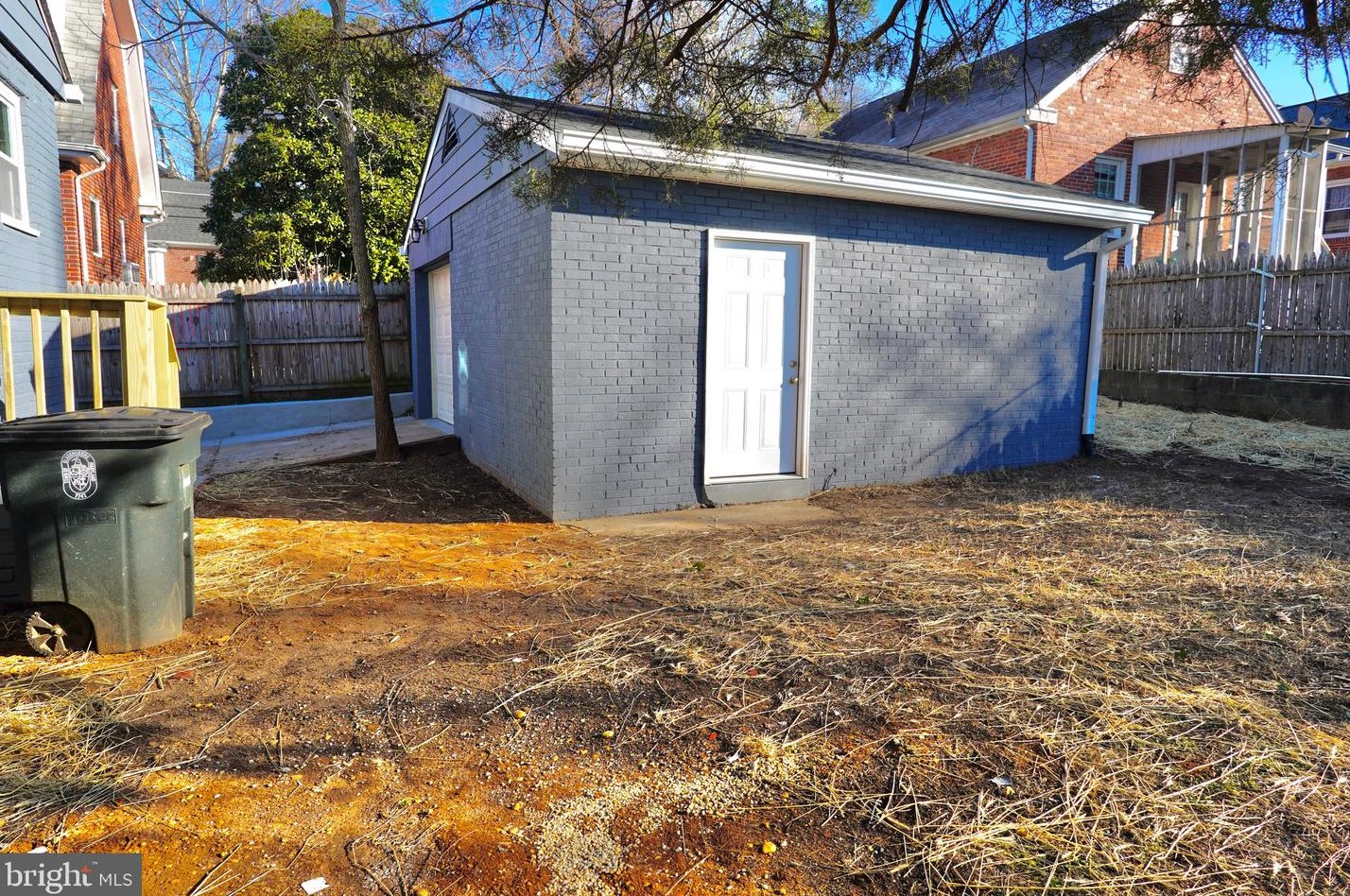 5001 Tilden Rd, Bladensburg MD  20710-1234 exterior