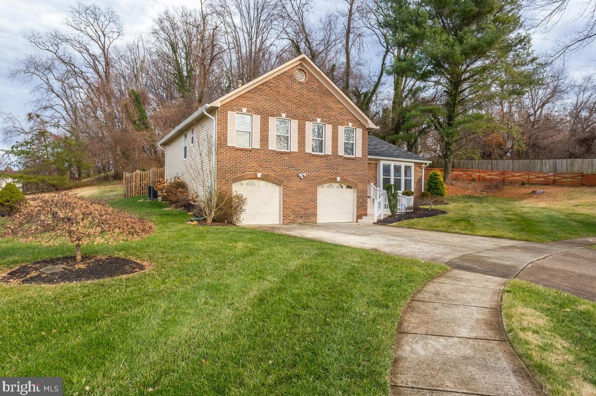 6105 Sir Mordred Ct, Glenn Dale, MD 20769-8957