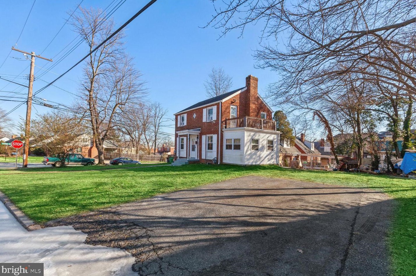 1105 Navahoe Dr, Silver Spring, MD 20903