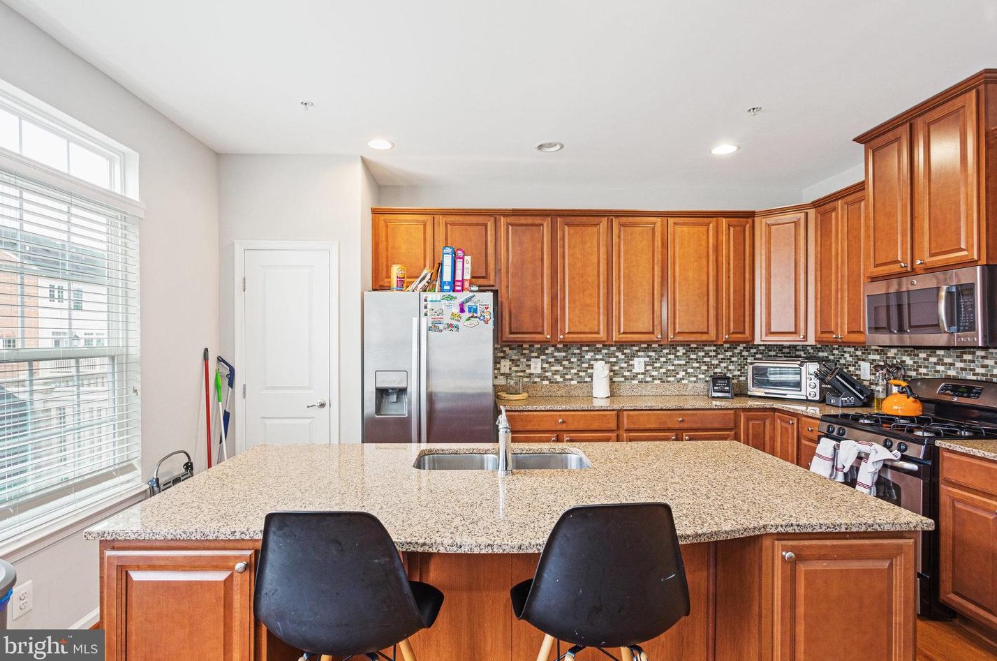 705 Addison Rd, Capitol Heights MD  20743-3259 exterior