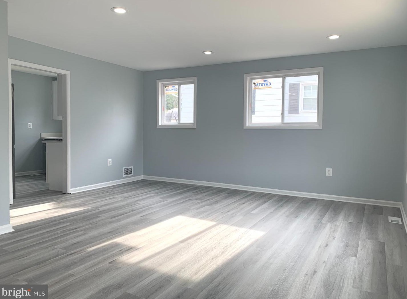 2604 Lorring Dr, Forestville, MD 20747