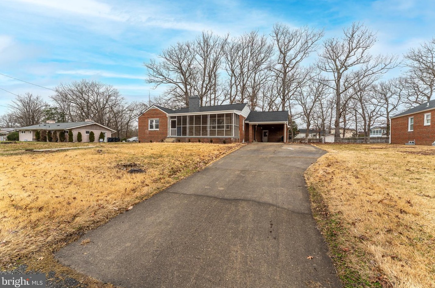 5716 Chris Mar Ave, Clinton MD 20735-2311 exterior