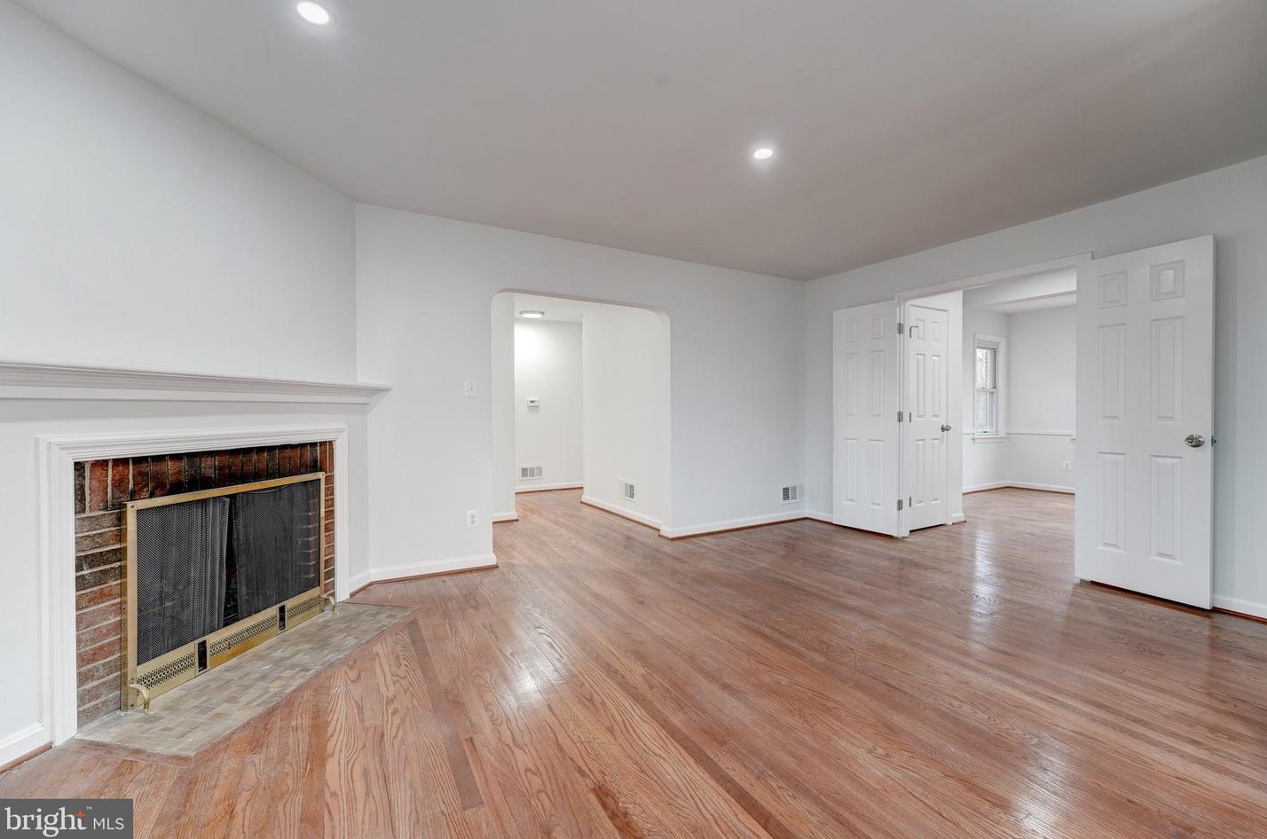 5716 Chris Mar Ave, Clinton MD 20735-2311 exterior