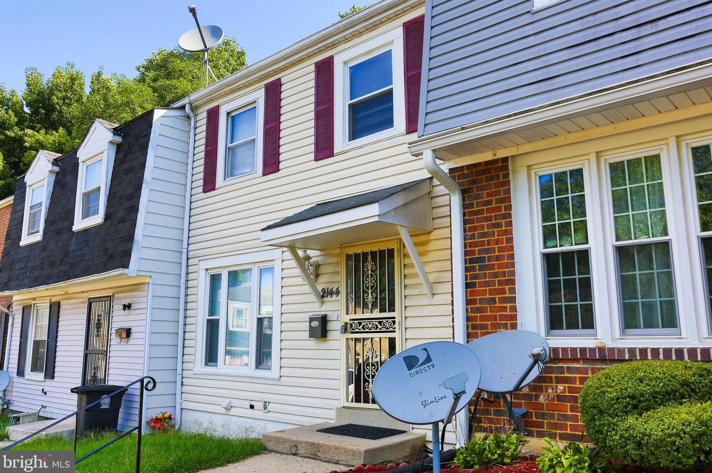2144 Catskill St, Temple Hills MD  20748-4226 exterior