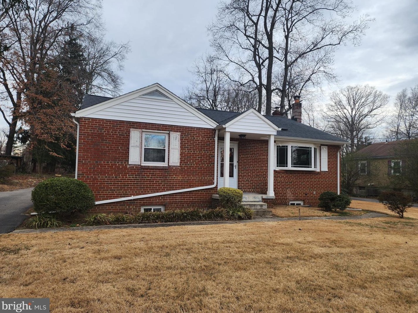 9209 Surratts Manor Dr, Clinton, MD 20735-3006