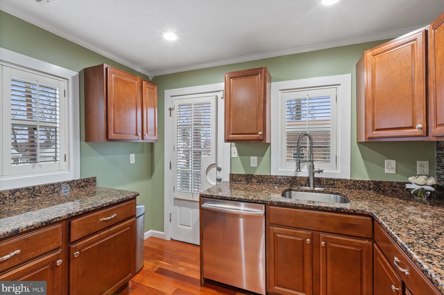 617 Goldleaf Ave, Capitol Heights MD  20743-2417 exterior